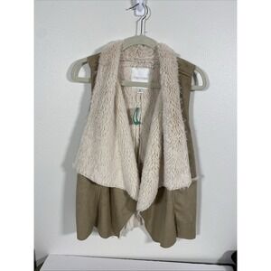 Maurices Faux Fur/suede Vest L NWT Open‎ Front Z1 MSRP 59.00